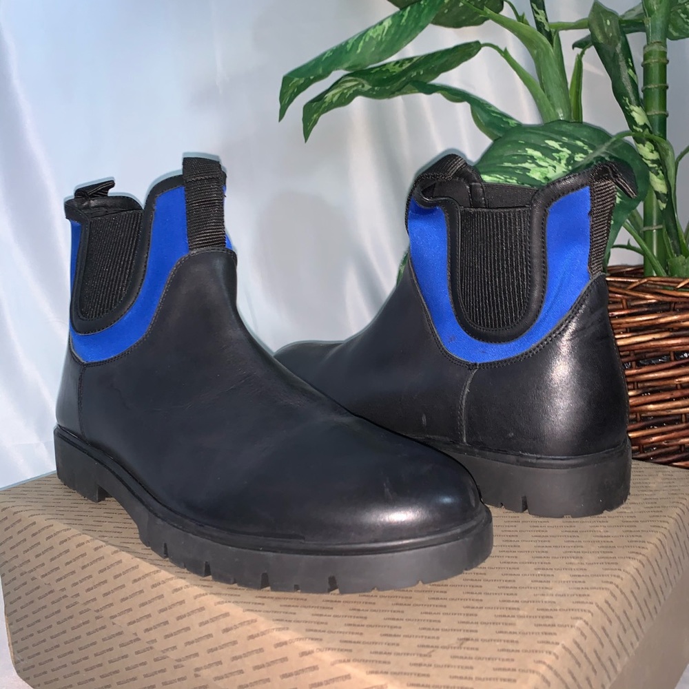 Chelsea boots